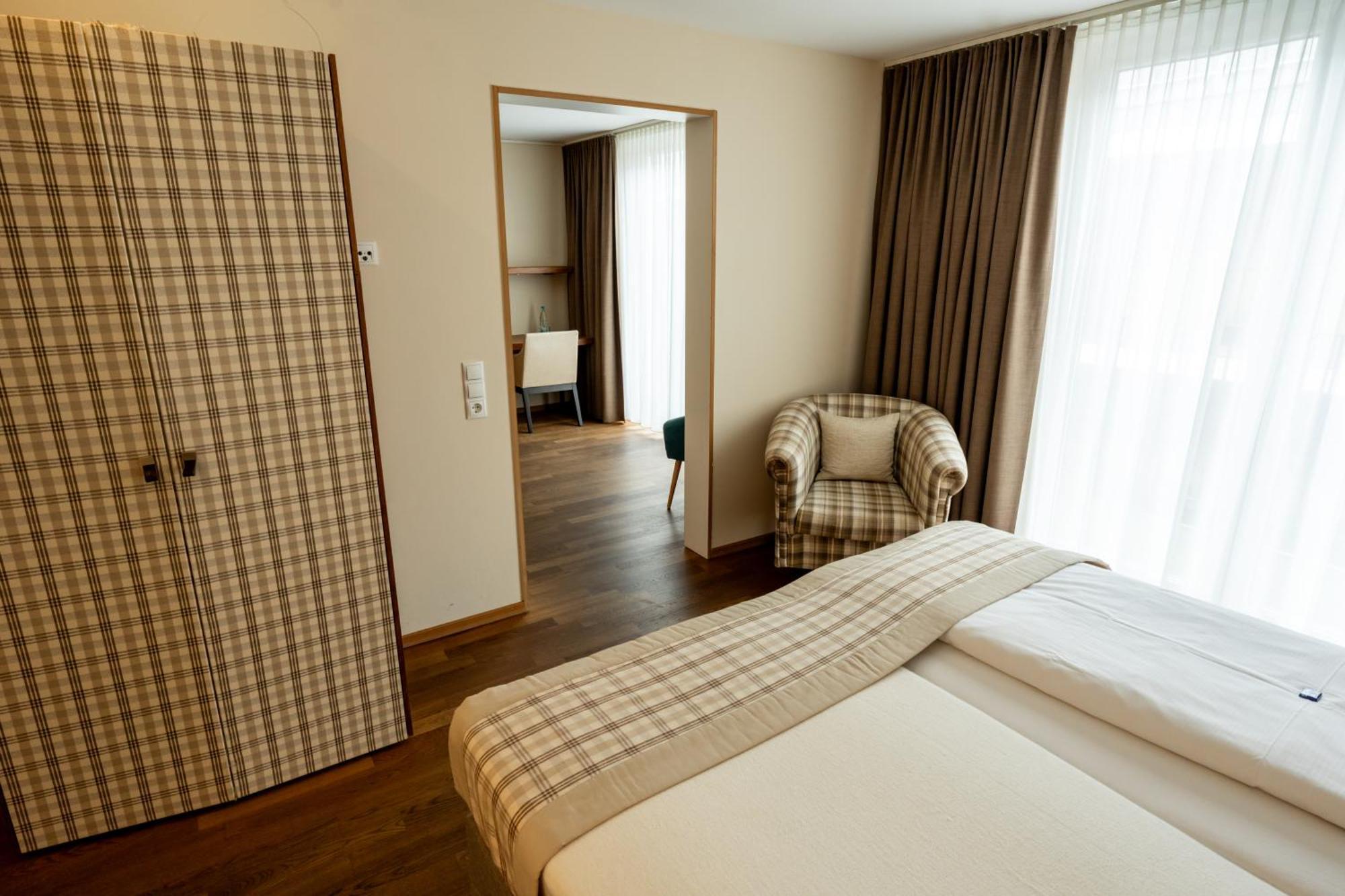 Restaurant Hotel Zum Storchen Waldkirch Eksteriør bilde